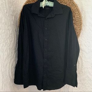 Sean John tailored fit black button down shirt